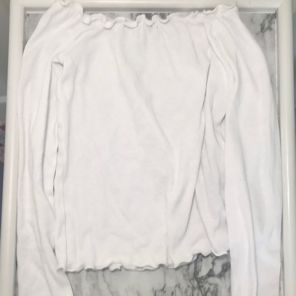 Forever 21 women’s white off shoulder cropped